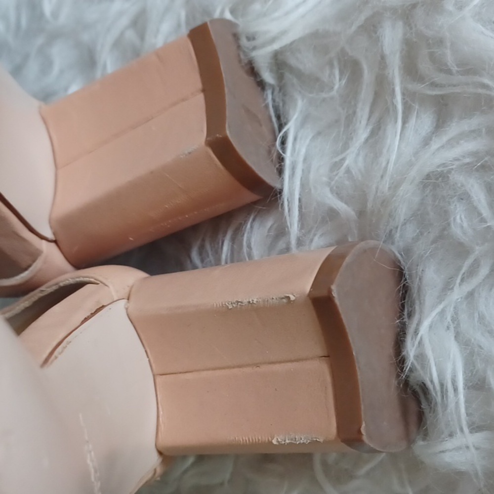 Stuart Weitzman  block  sandals - Picture 14 of 16